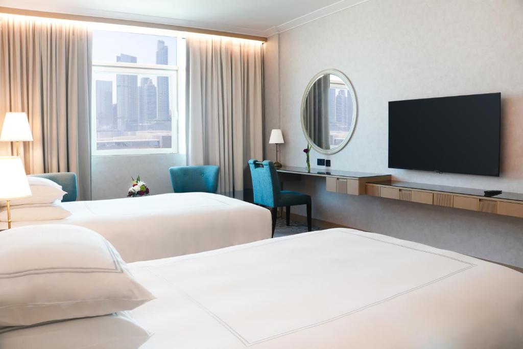 سوئیس اوتل المروج