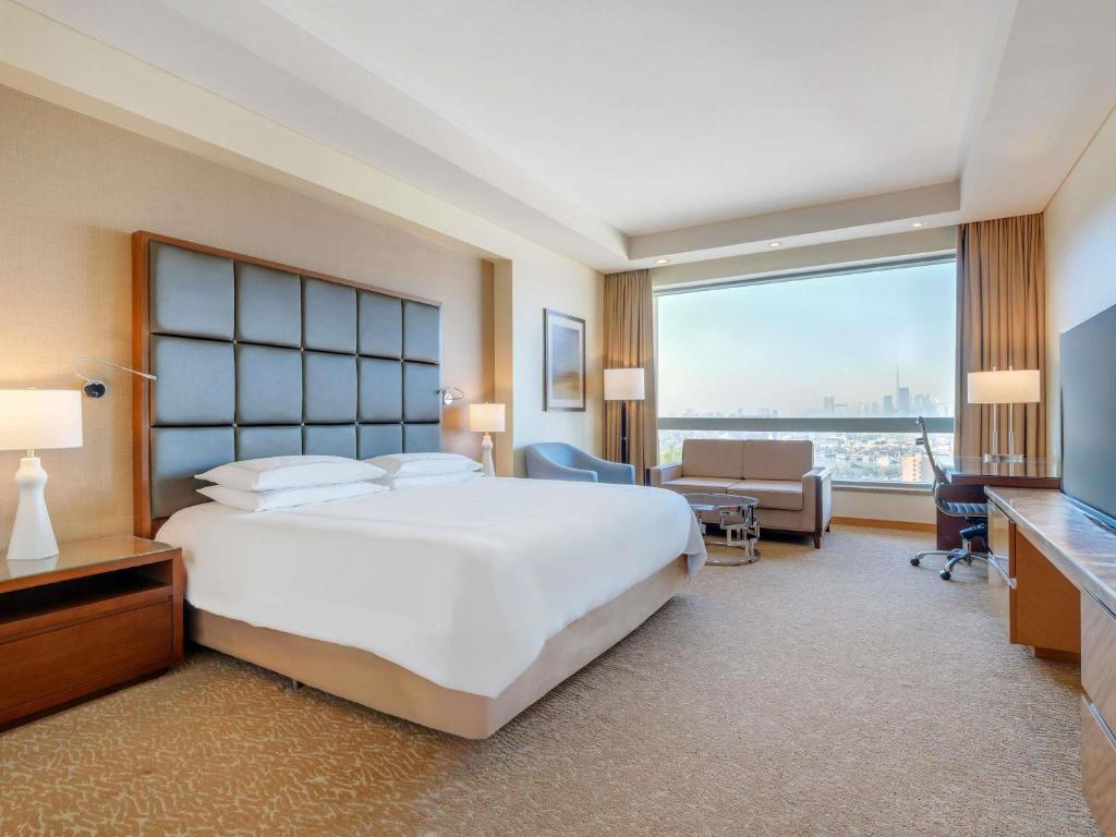 هتل سوئیس اوتل الغریر