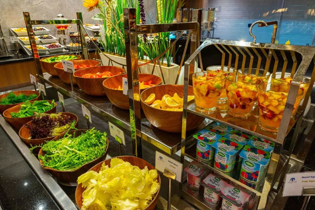 هتل کرایتون شیشلی استانبول