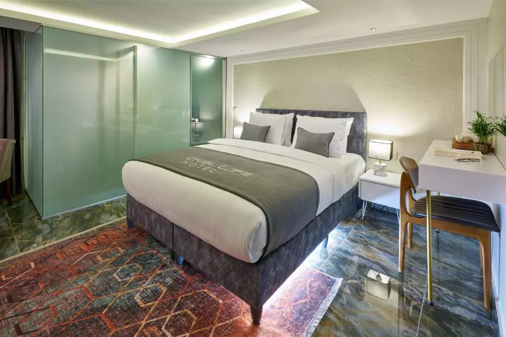 هتل اکچوال لایف استانبول