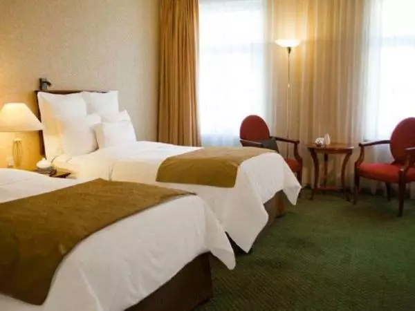 هتل رونسانس سن پترزبورگ بالتیک