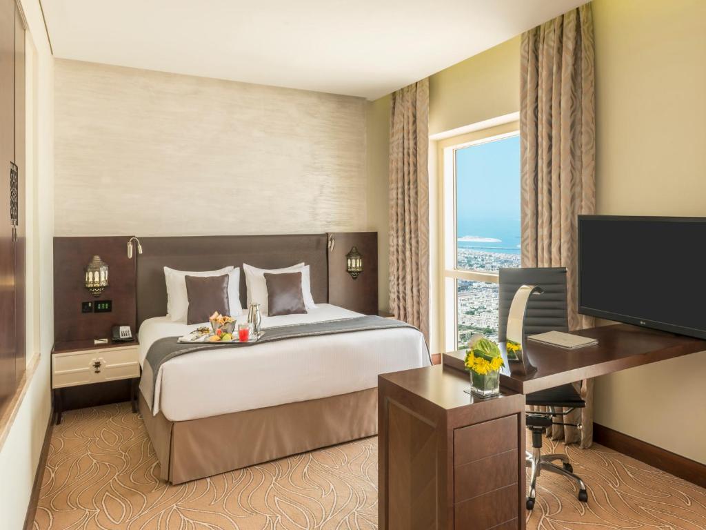 هتل تاور پلازا