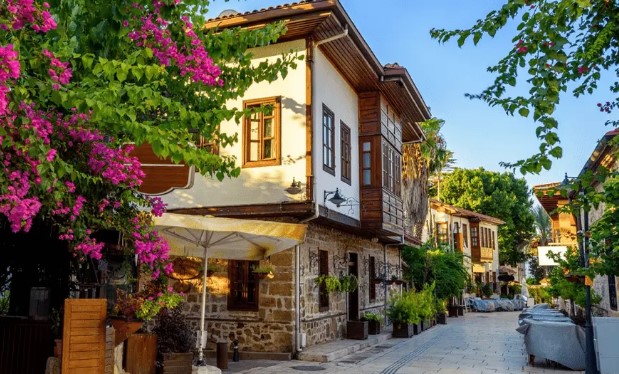 تور آنتالیا 6 روز 17 آبان