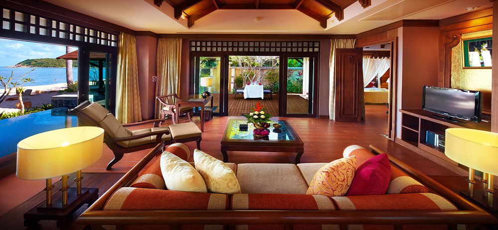 هتل نورا بیچ ریزورت اند اسپا