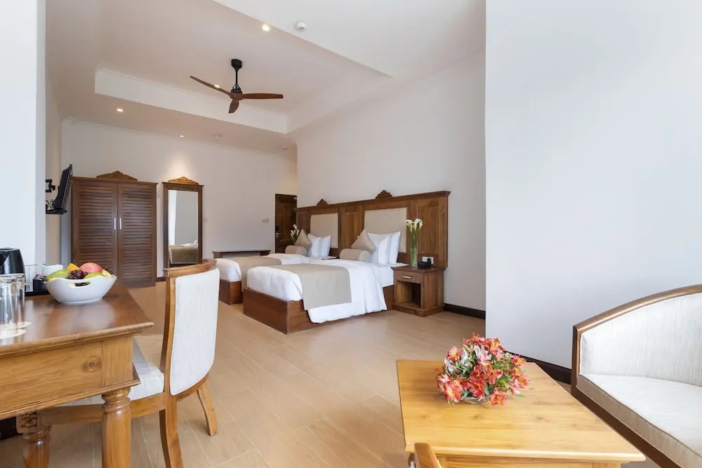 هتل آرالیا راد