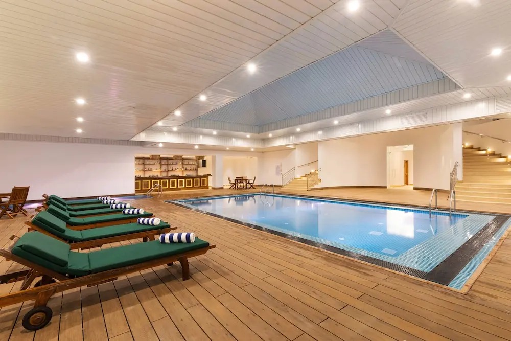 هتل آرالیا راد