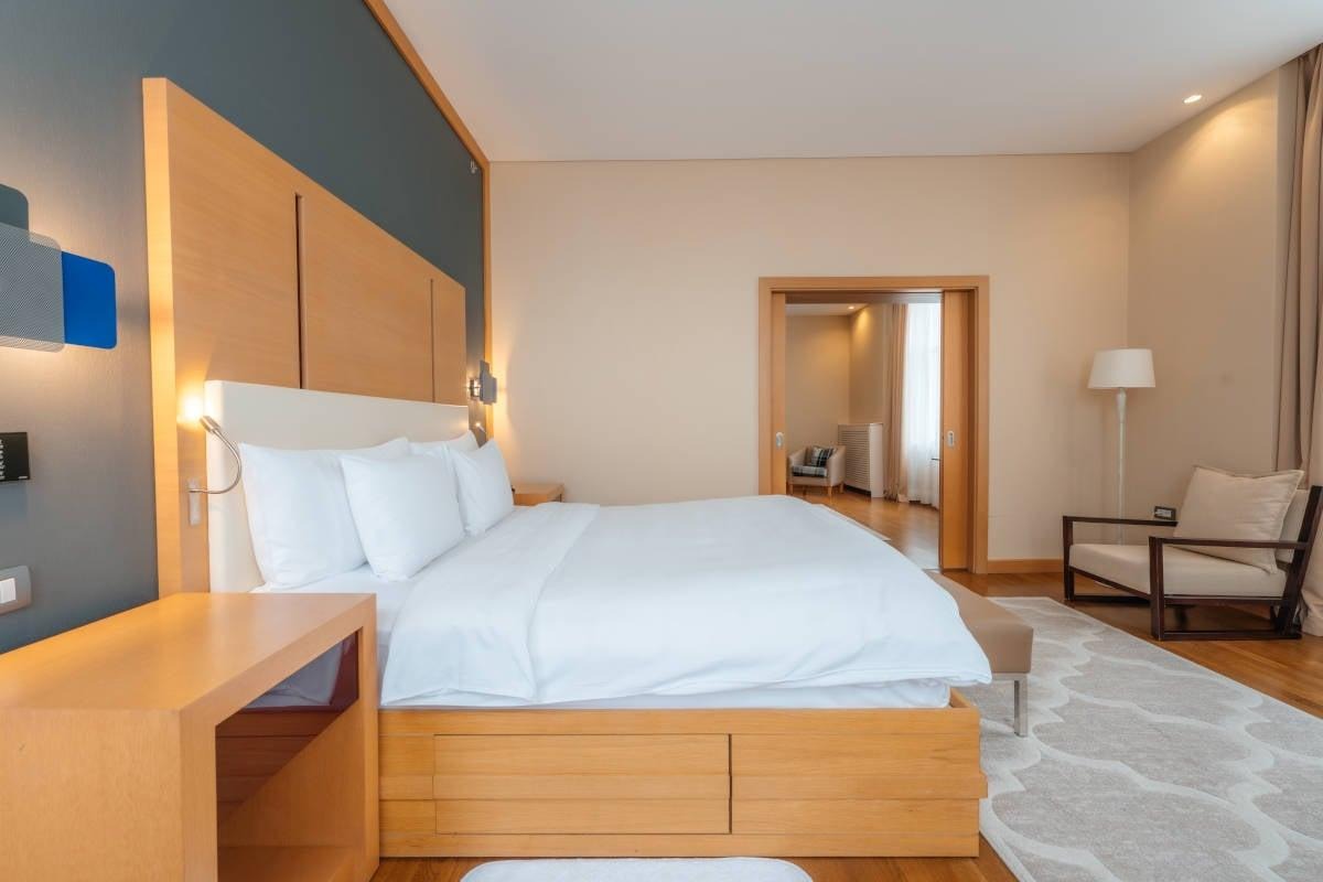 هتل نووتل کنگره کراسنایا پولیانا