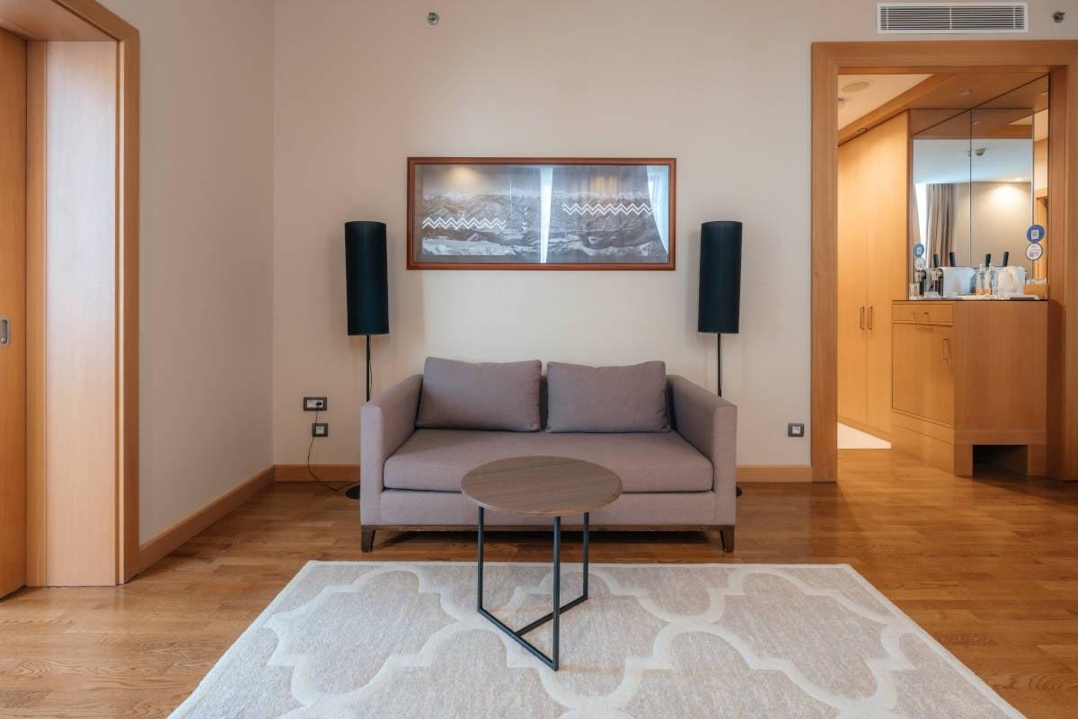 هتل نووتل کنگره کراسنایا پولیانا