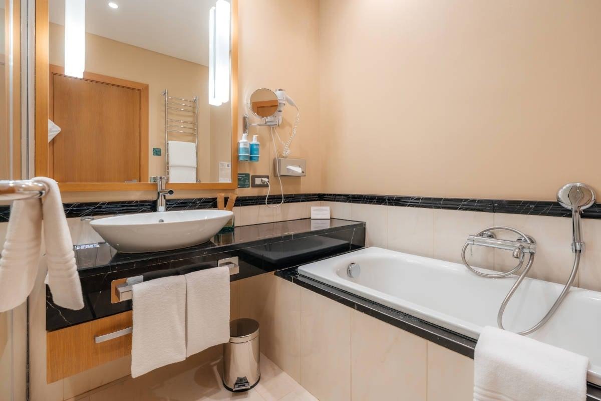 هتل نووتل کنگره کراسنایا پولیانا