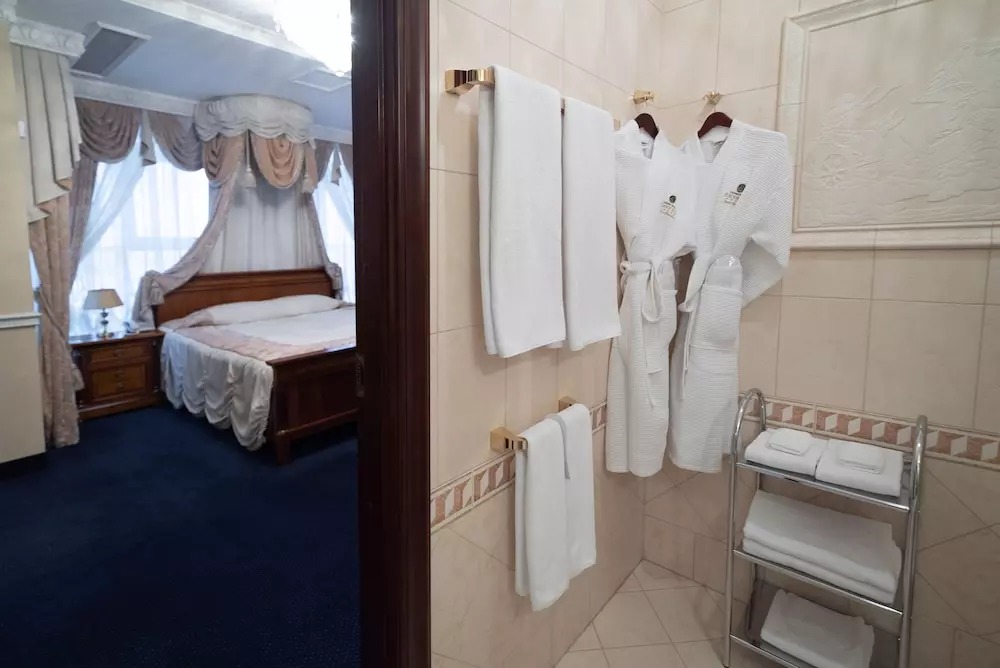 هتل گرند هتل امرالد