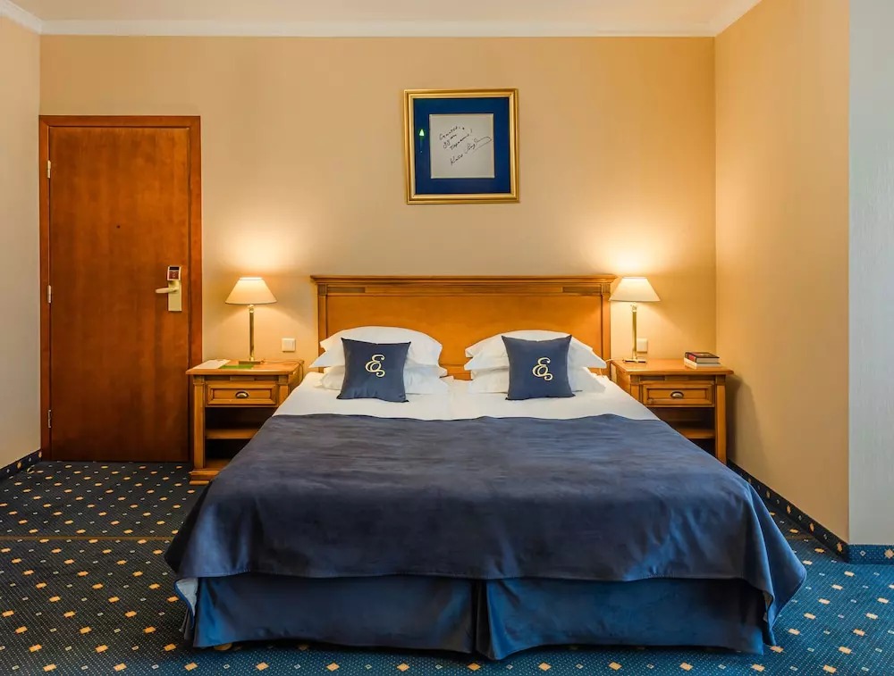 هتل گرند هتل امرالد