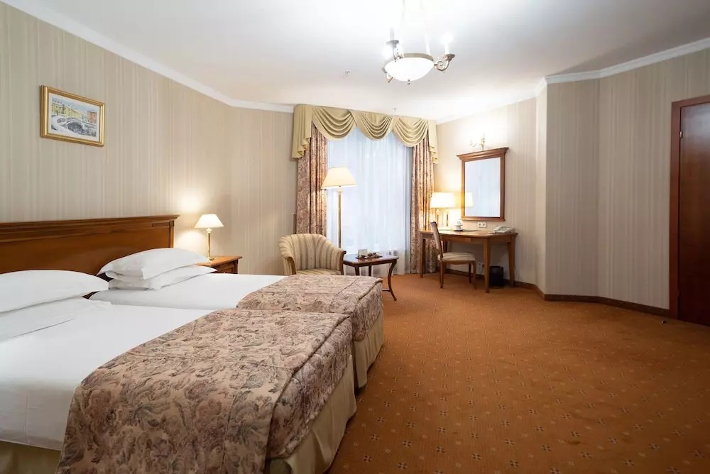 هتل گرند هتل امرالد