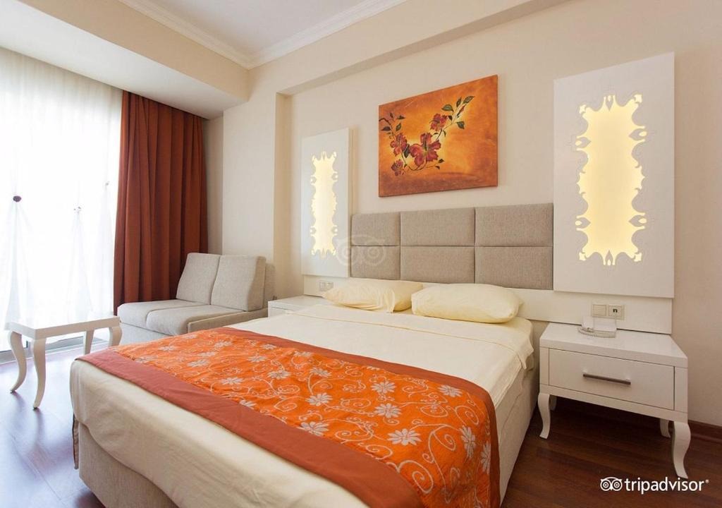 هتل گرند میرامور