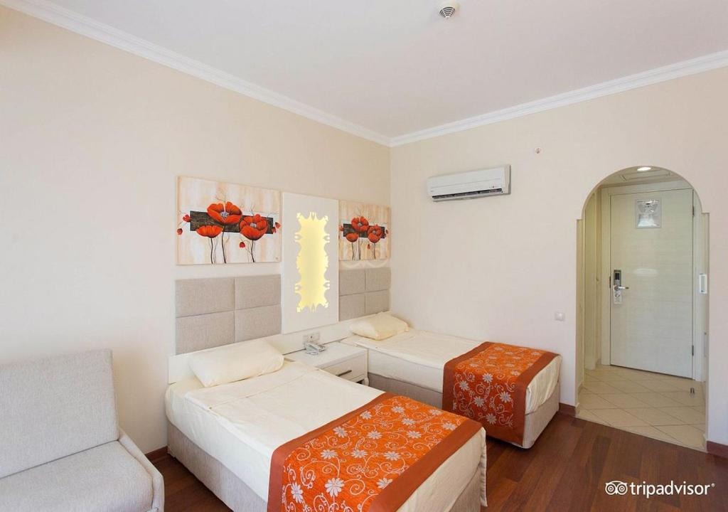 هتل گرند میرامور