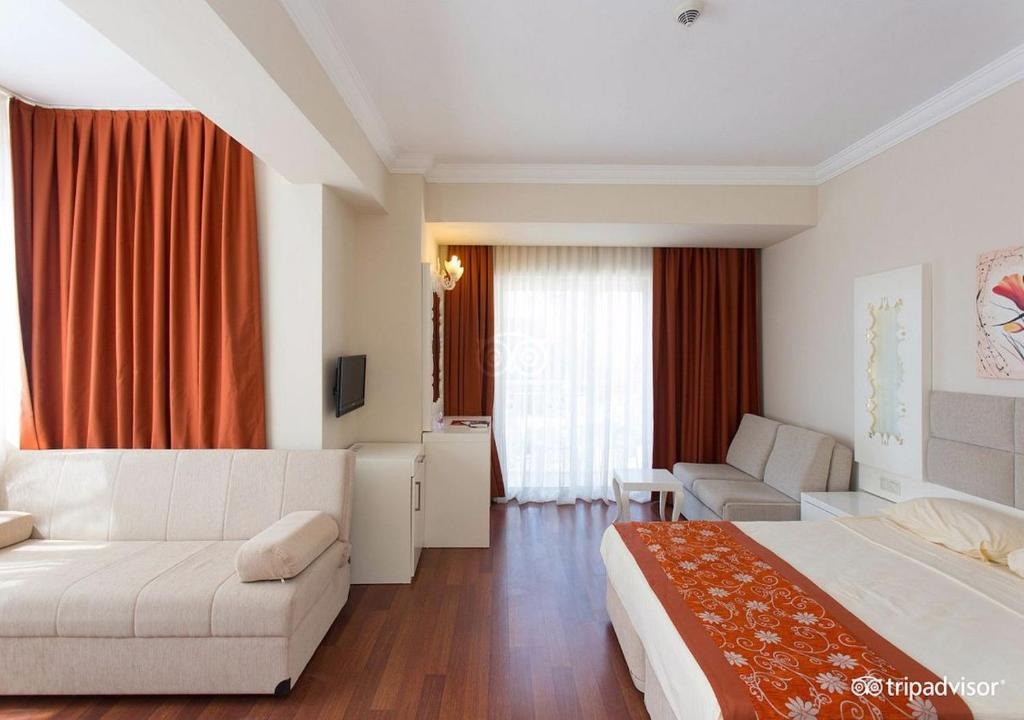 هتل گرند میرامور